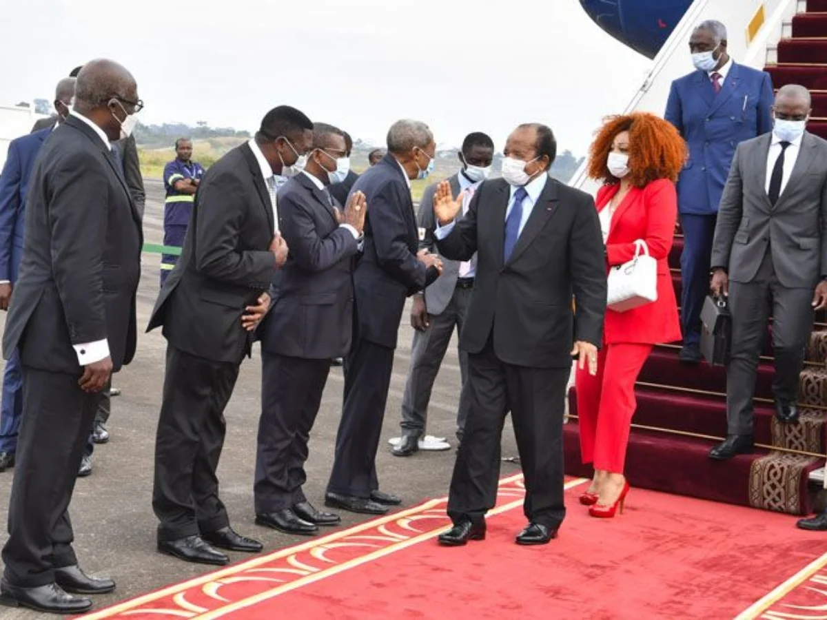 Cameroun Paul Biya De Retour Au Pays