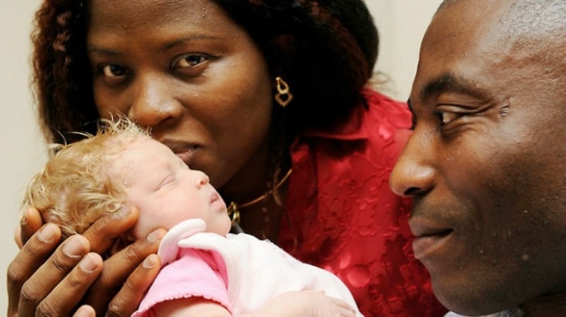 Incroyable Ces Couples Africains Qui Ont Donne Naissance A Un Bebe Blanc Photos Africa Top Success
