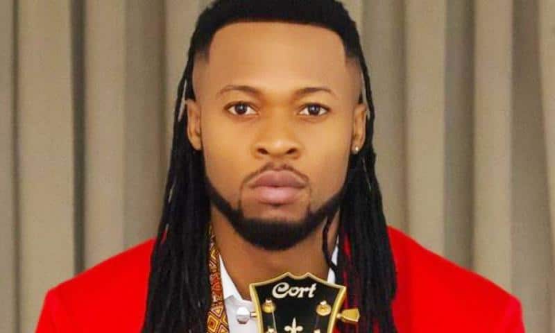 Showbiz : Flavour fait fondre la toile avec sa nouvelle coupe de cheveux  (photos)